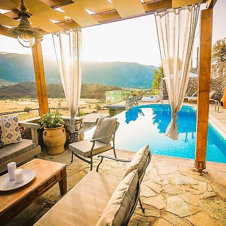 Traditional Villa Askyfou Karés エクステリア 写真