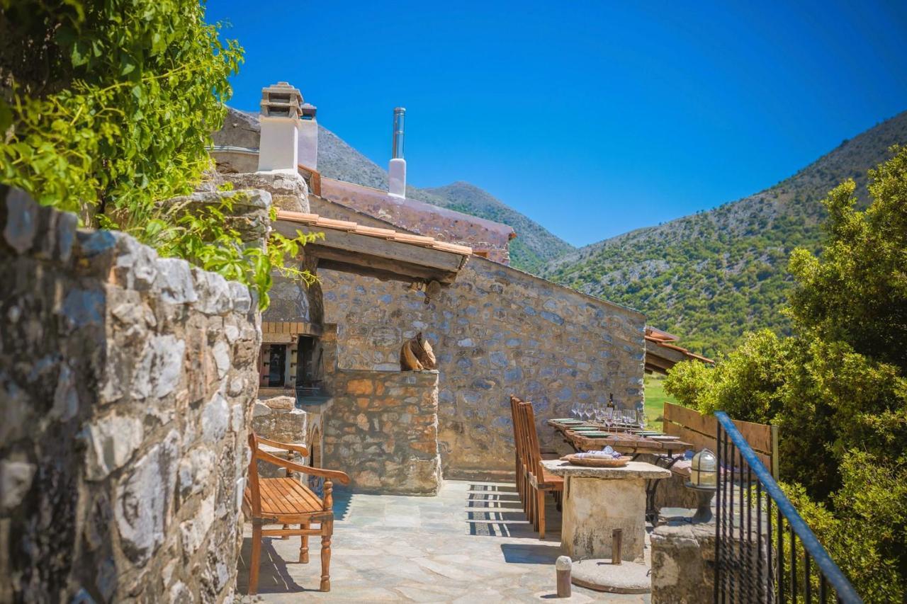 Traditional Villa Askyfou Karés エクステリア 写真