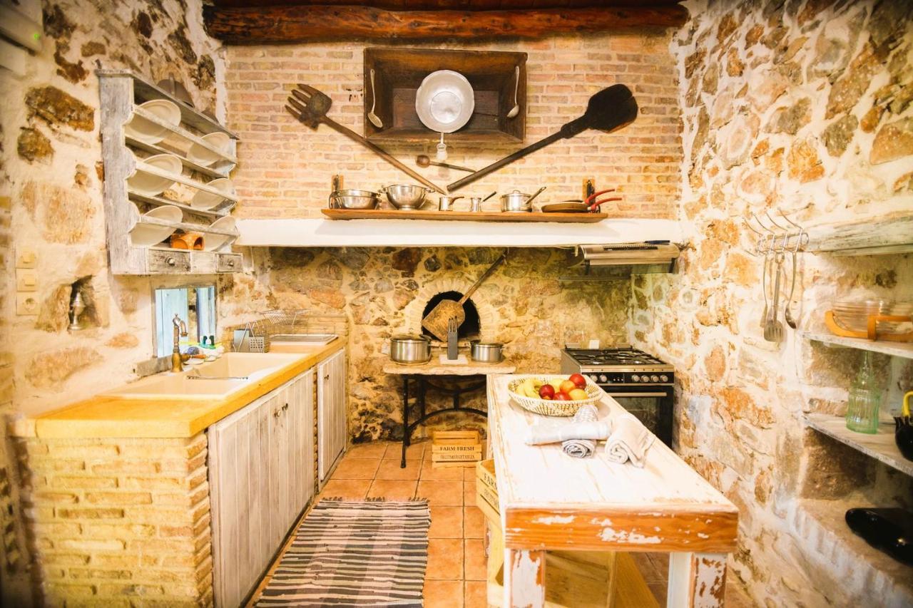 Traditional Villa Askyfou Karés エクステリア 写真