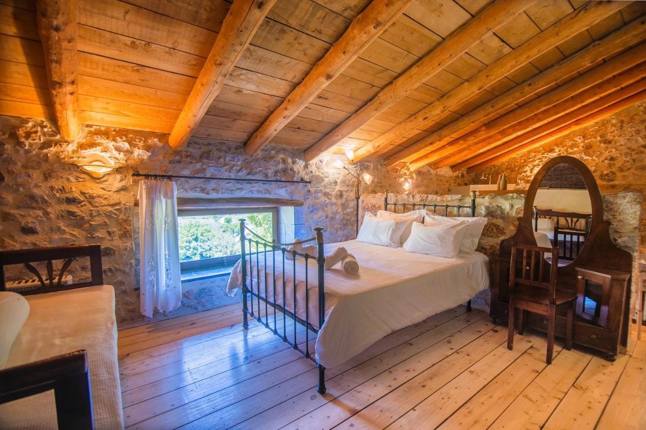 Traditional Villa Askyfou Karés エクステリア 写真