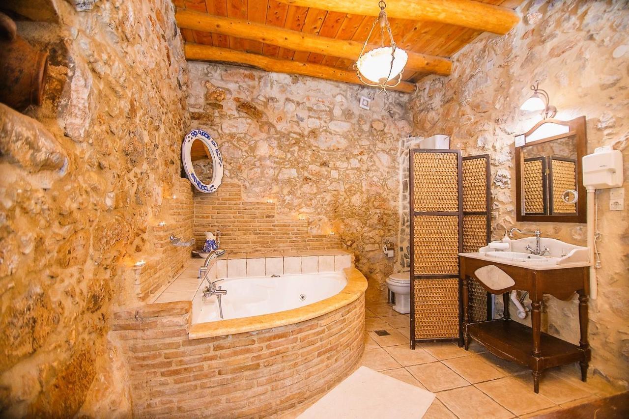 Traditional Villa Askyfou Karés エクステリア 写真